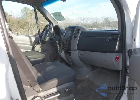 2014 Mercedes-Benz Sprinter 3500 High Roof z USA, uszkodzony, nr VIN WD3PF1CC6E5919465